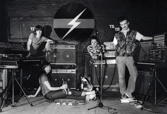 ThrobbingGristle-posing
