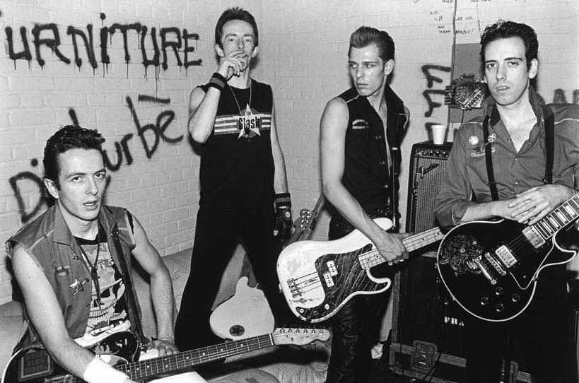 Clash-1981-backstage