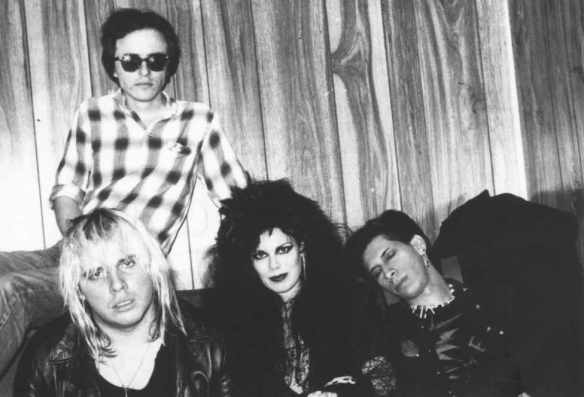 GunClub-1981-backstage